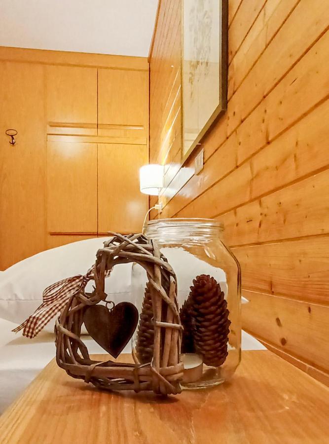 Apartmán La Tana - Agenzia Dolomiti Affitti Cavalese Exteriér fotografie