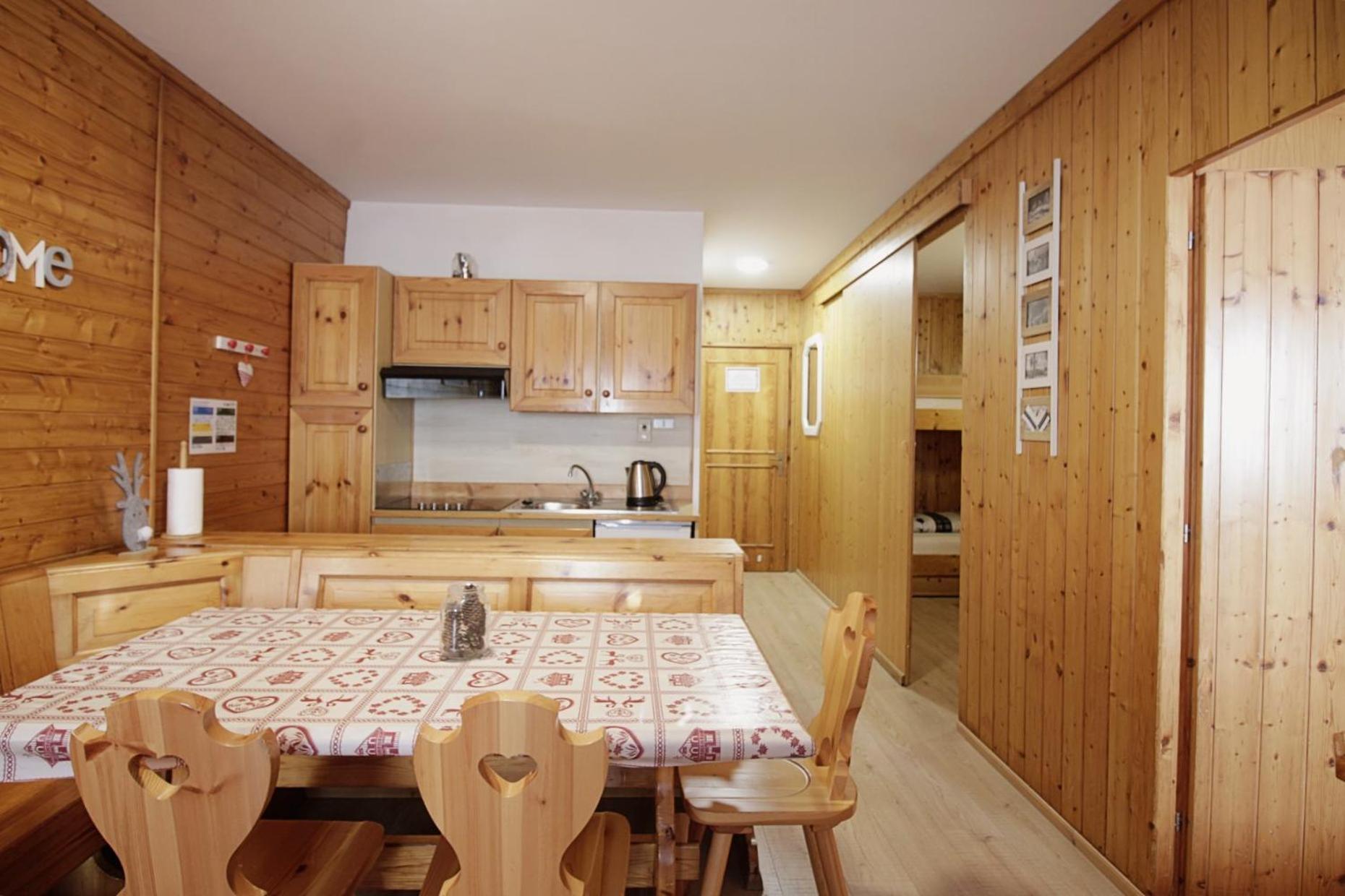 Apartmán La Tana - Agenzia Dolomiti Affitti Cavalese Exteriér fotografie